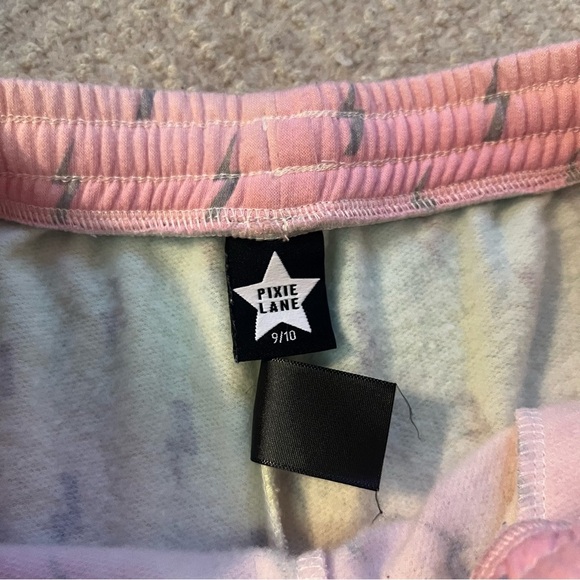 Pixie Lane Shorts - Picture 2 of 2